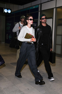 Celebrity_Sightings_At_Nice_Airport_-_The_79th_Annual_Cannes_28129.jpg